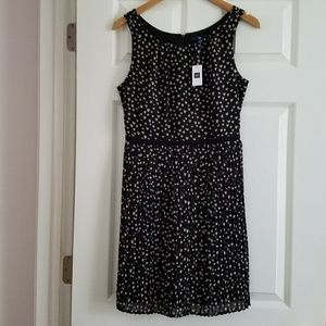 GAP pleated dress with hearts size 4